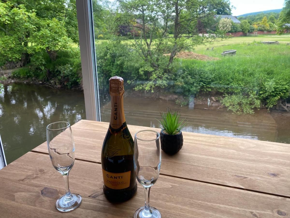 Riverbank Cottage Lake District Double Balcony Egremont  Esterno foto